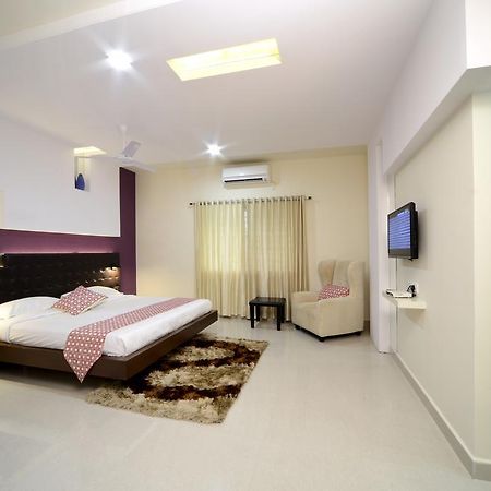 Hotel Serenity La Vista Hyderabad Bagian luar foto
