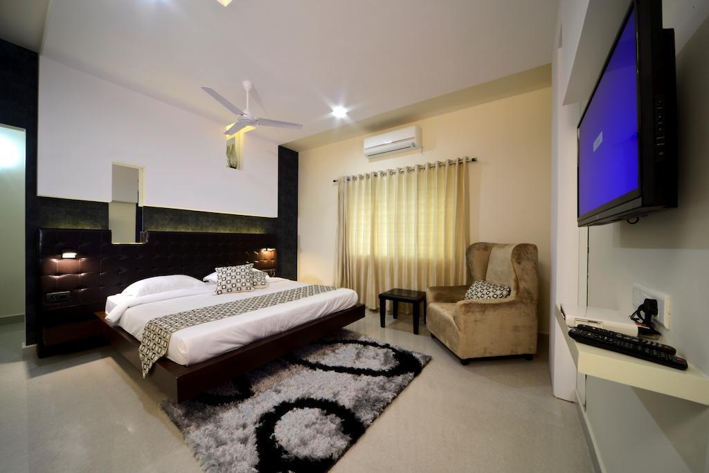 Hotel Serenity La Vista Hyderabad Bagian luar foto