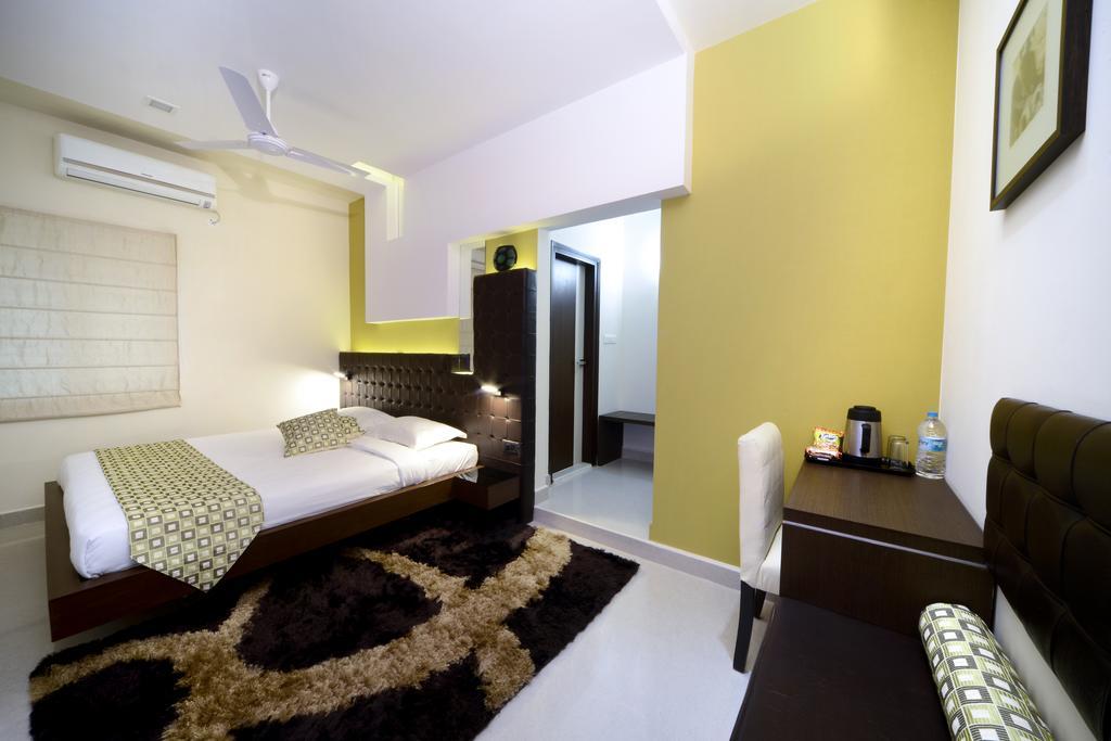 Hotel Serenity La Vista Hyderabad Bagian luar foto