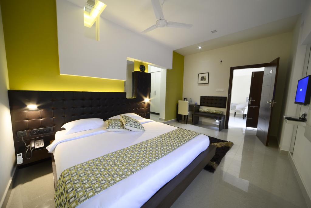 Hotel Serenity La Vista Hyderabad Bagian luar foto