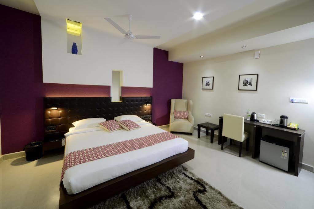 Hotel Serenity La Vista Hyderabad Bagian luar foto